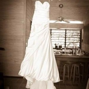 Maggie Sottero Wedding dress